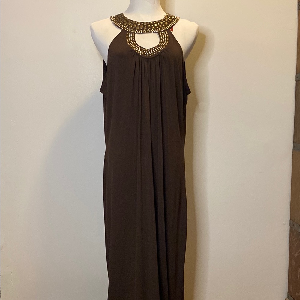 Avenue Brown Maxi Dress for Timeless Sophistication